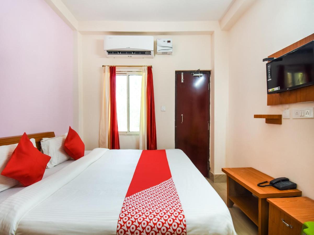 Oyo 61661 Radha Palace Hotel 3*