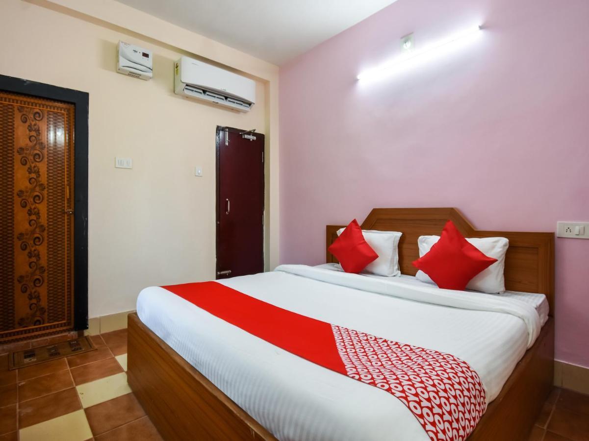 Hotel Oyo 61661 Radha Palace Puri